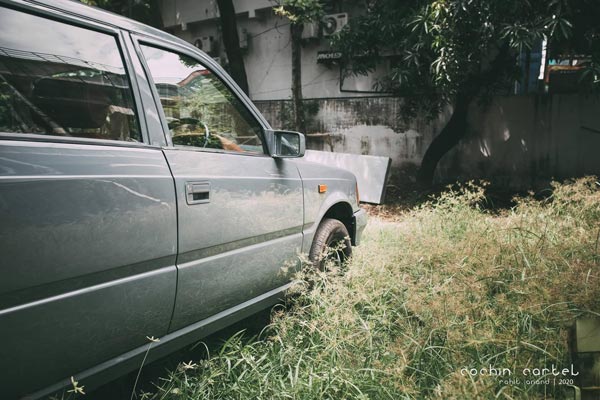 நம்ம தாத்தா காலத்து டாடா காரில் இவ்ளோ அம்சங்களா... லுக்குதான் பழசு, ஆனா தொழில்நுட்பம் வேற லேவல்!