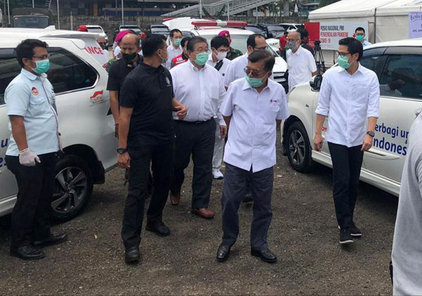 எதிர்பாராத உதவி... தாய்லாந்தை நெகிழ வைத்த டொயோட்டா... இன்னோவா வரலாற்றிலும் இதுவே முதல் முறை...