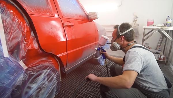 இப்படியொரு ஃபியாட் காரை இதுவரை நீங்கள் வாழ்வில் பார்த்திருக்கவே முடியாது..! ஏனா இதில் 8 வீல்கள்...