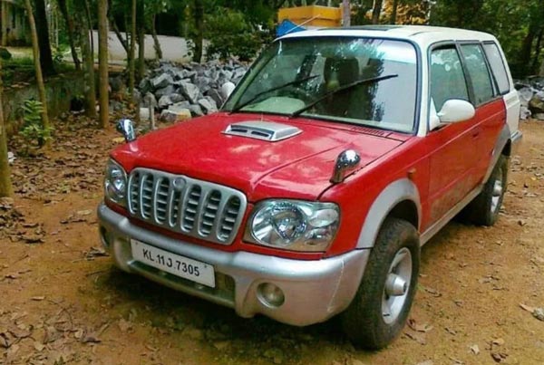 மூன்று கார்களின் கலவையில் ஒரு எஸ்யூவி கார்... மீண்டும் மாஸ் காட்டியுள்ள கேரள சேத்தன்கள்...