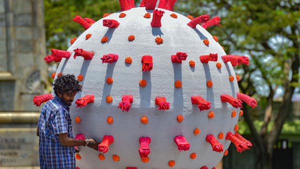 சூப்பர்... ஒரே ஒரு மாணவிக்கு பாடம் நடத்துவதற்காக ஆசிரியர் செய்த காரியம்... மனசார வாழ்த்தும் மக்கள்