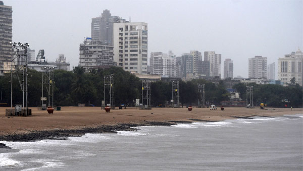 கார்களில் சுத்தியல் இருப்பது கட்டாயம்... ஸ்டெப்னி, ஜாக்கி இத வச்சுக்க சொல்றீங்க, ஓகே... சுத்தியல் எதுக்குப்பா?