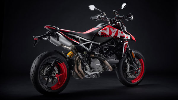 பிரத்யேகமான பெயிண்ட் அமைப்புடன் அடுத்த மாதம் வருகிறது டுகாட்டியின் புதிய 950சிசி பைக்...