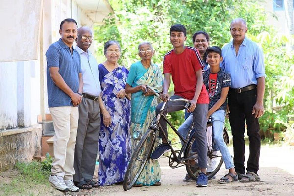 70 வருடங்கள்... குடும்பத்தில் ஒருவராகவே மாறிய சைக்கிள்... மிதிவண்டிக்கு இப்படி ஒரு கதையா?