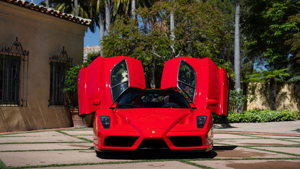 நம்ப முடியாத விலைக்கு ஏலம்போன 17 ஆண்டுகள் பழைய கார்! ஆன்-லைன் ஏலத்திலேயே இதுதான் முதல் முறை... எவ்வளவு தெரியுமா? 