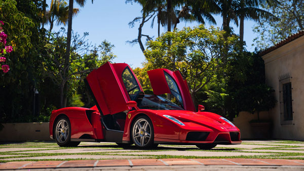 நம்ப முடியாத விலைக்கு ஏலம்போன 17 ஆண்டுகள் பழைய கார்! ஆன்-லைன் ஏலத்திலேயே இதுதான் முதல் முறை... எவ்வளவு தெரியுமா? 