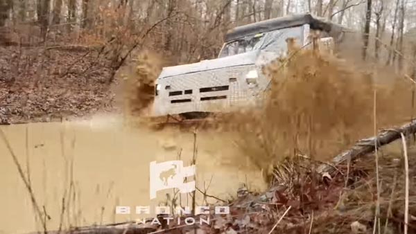 ஜீப் வ்ராங்க்லருக்கு போட்டியாக ஃபோர்டின் புதிய எஸ்யூவி கார்.. விரைவில் அமெரிக்காவில் அறிமுகமாகிறது..