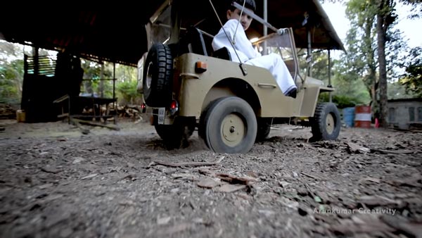 சூப்பர் அப்பா... பையனுக்காக கொரோனா போர் வீரர் செய்த காரியம்... ஆச்சரியத்தில் வாயை பிளந்த மக்கள்...