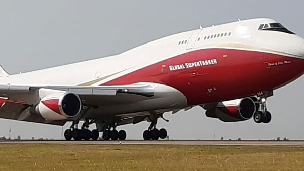 இவ்ளோ பெரிய டேங்கர இதுக்கு முன்னாடி பாத்திருக்கவே முடியாது! உலகின் மிகப்பெரிய டேங்கர் விமானம்... எதுக்குங்க இவ்ளோ பெருசு?