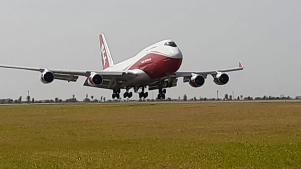 இவ்ளோ பெரிய டேங்கர இதுக்கு முன்னாடி பாத்திருக்கவே முடியாது! உலகின் மிகப்பெரிய டேங்கர் விமானம்... எதுக்குங்க இவ்ளோ பெருசு?