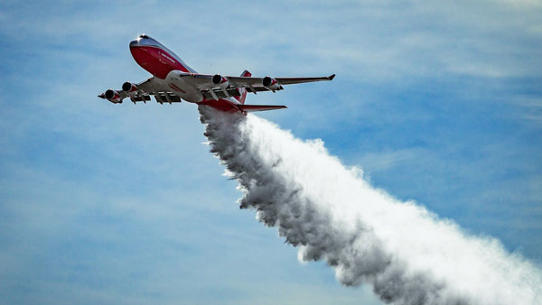 இவ்ளோ பெரிய டேங்கர இதுக்கு முன்னாடி பாத்திருக்கவே முடியாது! உலகின் மிகப்பெரிய டேங்கர் விமானம்... எதுக்குங்க இவ்ளோ பெருசு?