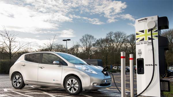 மக்களுக்கு நாலே கால் லட்ச ரூபாய் கொடுக்கும் ஆஸ்திரியா அரசு... எதுக்குனு தெரிஞ்சா பொறாமைப்படுவீங்க... மக்களுக்கு நாலே கால் லட்ச ரூபாய் கொடுக்கும் ஆஸ்திரியா அரசு... எதுக்குனு தெரிஞ்சா பொறாமைப்படுவீங்க...