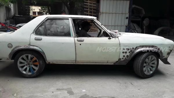 நம்பவே முடியலையே 16 வருட பழைய காரா இது? அடேங்கப்பா என்ன ஒரு மாற்றம்... வாயை பிளக்க வைக்கும் ஸ்டைல்!