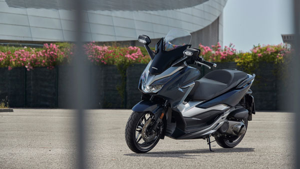 ஹோண்டா ஃபோர்ஸா 300 மேக்ஸி ஸ்கூட்டர் திட்டமிட்டபடி இந்தியாவில் அறிமுகமாகிறது