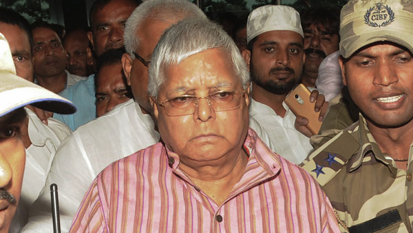 முன்னாள் முதல்வர் உறவினரிடம் துப்பாக்கி முனையில் கார் திருட்டு... 6 ஆண்டுகளுக்கு பின் நடந்த அதிசயம்