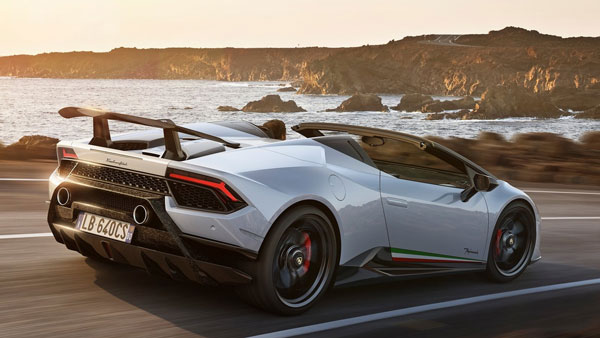 வாங்கிய 20 நிமிடங்களில் 4 கோடி ரூபாய் காரின் ஆயுசு முடிந்தது... காரணத்தை கேட்டு ஆடிப்போன உரிமையாளர்