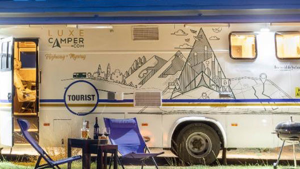 நம்பவே முடியல... வாடகைக்கு வரும் உல்லாச கப்பலாக மாறிய பேருந்துவீடு... நாட்டிலேயே இதுதான் முதல் முறை...