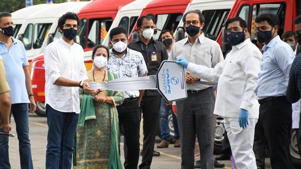 இவ்ளோ கம்மி விலையில் உயிர் காக்கும் ஆம்புலன்ஸா... நாமும் ஒன்றை வாங்கிக்கலாம் போலிருக்கே... திக்கு முக்காட செய்த மஹிந்திரா!