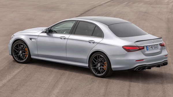 2021 மெர்சிடிஸ்-ஏஎம்ஜி இ63 ஃபேஸ்லிஃப்ட் கார்.. கார் என்று சொல்ல கூடாது.. கப்பல் என்று தான் சொல்லனும்