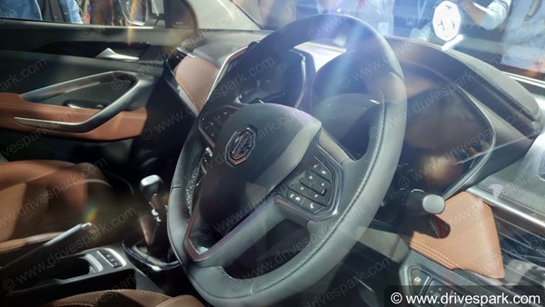 எம்ஜி ஹெக்டர் ப்ளஸ் எஸ்யூவிக்கு வெயிட் பண்றீங்களா?