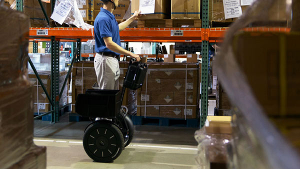 சுஷாந்த் இழப்பின் அதிர்வலையே இன்னும் ஓயல... அதுக்குள்ள இதுவேறயா! பிரியா விடைபெறும் காவலர்களின் பிரியமான வாகனம்...