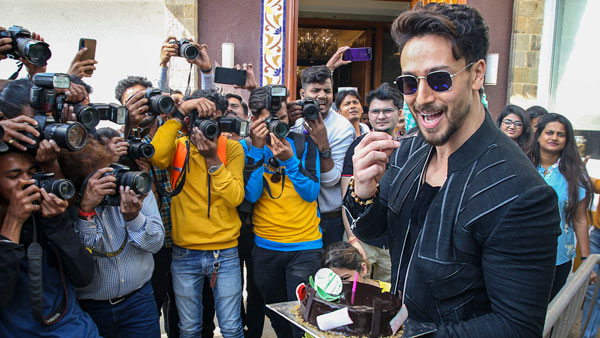 தல அஜித்தை மிஞ்சிய பாலிவுட் நடிகர்... வீடியோவை பார்த்து மெர்சலாக ரசிகர்கள் கூட்டம்... அப்படி என்ன செய்தார் அவர்?