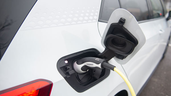 கலக்குங்க... ஜெர்மனி அரசின் சூப்பர் மூவ்... மக்கள் இனி தன்னால எலெக்ட்ரிக் வாகனங்களுக்கு மாறுவாங்க...