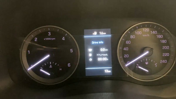 இந்திய சந்தைக்கான புதிய ஹூண்டாய் டக்ஸன் ஃபேஸ்லிஃப்ட் கார் ஷோரூம்களை வந்தடைந்தது... 14ல் அறிமுகம்...