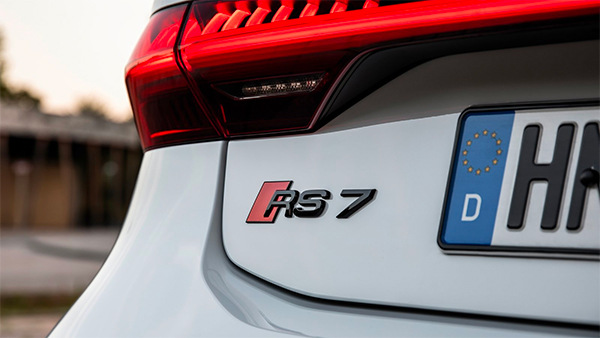 ஆடி ஆர்எஸ்7 ஸ்போர்ட்ஸ் பேக் கார் விற்பனைக்கு அறிமுகம்!