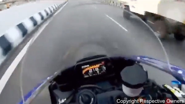 ரோடு காலியா இருக்குனு மின்னல் வேகத்தில் பறந்த இளைஞர்... கரிசனமின்றி ரூ. 30 லட்சம் விலையுள்ள பைக்கை தூக்கிய போலீஸ்!