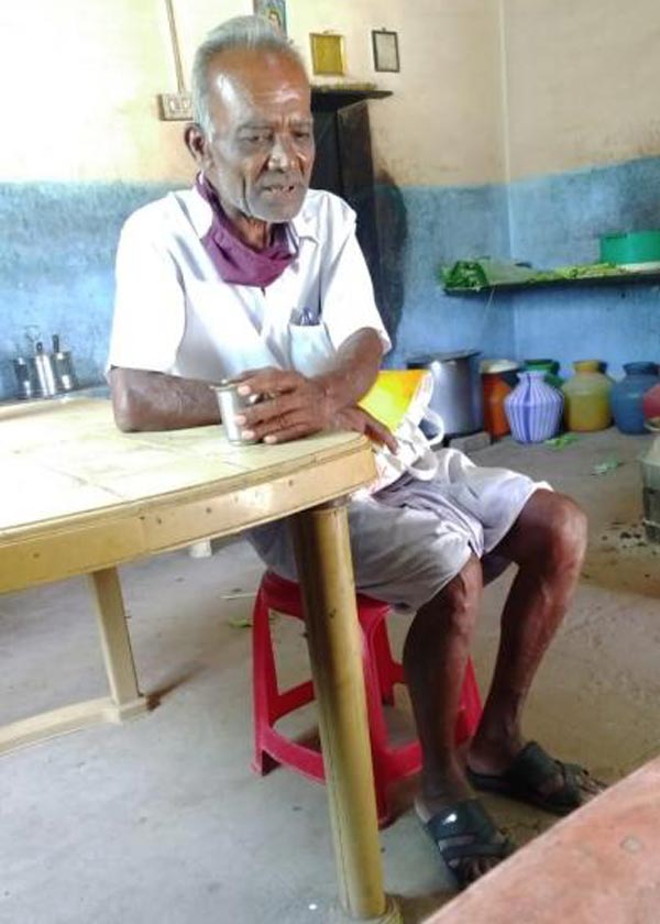 630 கிமீ சைக்கிள் பயணம்... ஊருக்கு வந்ததும் என்ன செஞ்சார் தெரியுமா? மக்களை பிரம்மிக்க வைத்த பெரியவர்