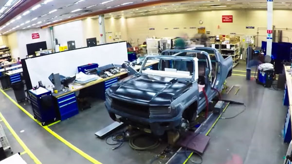 ஹம்மர் மாடலில் புதிய எலக்ட்ரிக் பிக்அப் & எஸ்யூவி வெர்சனைகளை கொண்டுவரும் ஜெனரல் மோட்டார்ஸ்... 