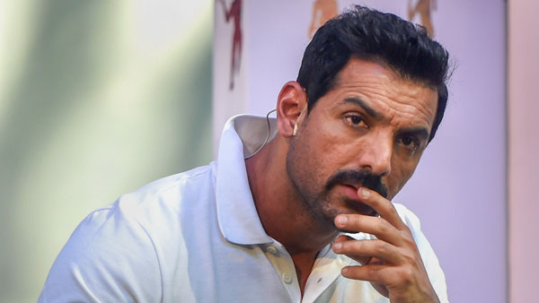 தலை சுற்ற வைக்கும் நடிகர் ஜான் ஆபிரகாமின் பைக் கலெக்சன்... ஒரு மனுஷன் கிட்ட இவ்ளோ பைக்கா..?