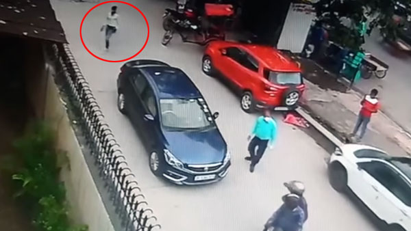 மங்காத்தா படத்தை விஞ்சிய ஸ்கெட்ச்... காரியத்தை கச்சிதமாக முடித்த ஜகஜால கில்லாடிகளின் வீடியோ வைரல்...