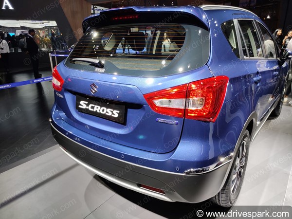 மாருதி எஸ் க்ராஸ் பிஎஸ்-6 மாடலுக்கு முன்பதிவு துவங்கியது!