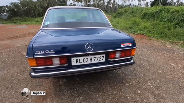 சுமார் 35 வருடத்திற்கு பிறகு புதிய தோற்றத்தை பெற்ற 1984 மெர்சிடிஸ் டபிள்யூ123 செடான்...