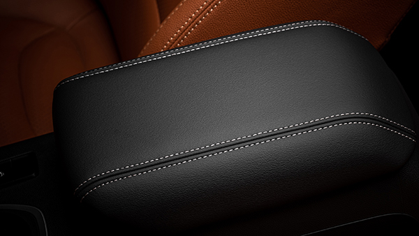 டொயோட்டா இன்னோவா க்ரிஸ்ட்டாவின் கதையை முடிக்க வந்தது எம்ஜி ஹெக்டர் ப்ளஸ்... டெஸ்ட் டிரைவ் ரிப்போர்ட்