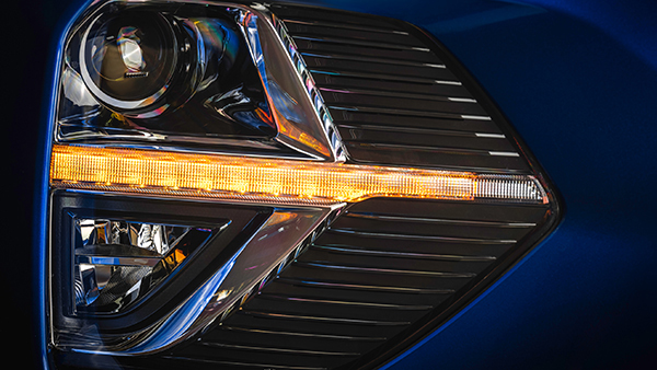 எம்ஜி ஹெக்டர் ப்ளஸ் காரின் வேரியண்ட்டுகள் வாரியாக வசதிகள் விபரம்!