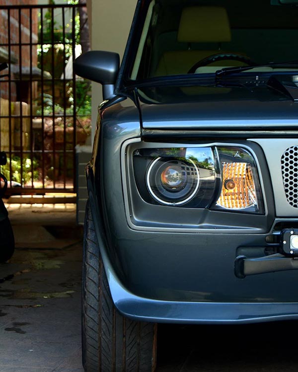 மாடர்ன் கார்களுக்கே சவால்விடும் தோற்றத்தில் மாடிஃபைடு ப்ரீமியர் 118 என்இ செடான் கார்... 