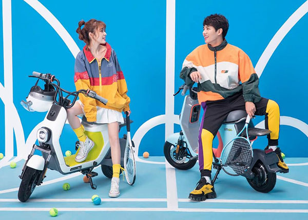 ஸ்மார்ட்போனை போல் குறைந்த விலையில் மின்சார இருசக்கர வாகனம்... சியோமி அதிரடி! ஸ்மார்ட்போனை போல் குறைந்த விலையில் மின்சார இருசக்கர வாகனம்... சியோமி அதிரடி!