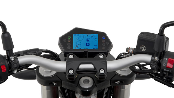 டிசைனில் மிரட்டும் புதிய பெனெல்லி 302எஸ் பைக்... அறிமுகம் எப்போது?