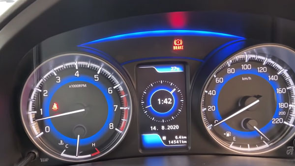 உங்க காசு கரி ஆகுது... கார் 1 மணி நேரம் ஐட்லிங்கில் இருந்தால் எவ்வளவு பெட்ரோலை குடிக்கும் தெரியுமா?