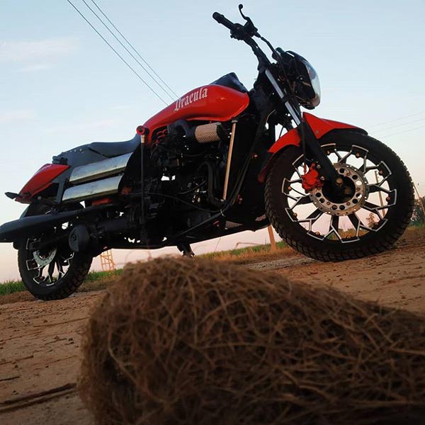 மாருதி 800 எஞ்ஜினில் உருவாகிய சூப்பர் பைக்! செலவு ரொம்ப கம்மி! பி-டெக் மாணவர்களின் பிரம்மிக்க வைக்கும் சாதனை! 