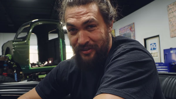 துருப்பிடித்த மிக மிக பழைய காரை புதுப்பித்த பிரபல ஹாலிவுட் ஹீரோ... எதற்காக தெரிஞ்சா நம்பவே மாட்டீங்க!