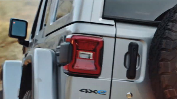 ஜீப் வ்ராங்லரில் புதியதாக ப்ளக்-இன் ஹைப்ரீட் என்ஜின்... இந்தியாவிற்கு கொண்டுவரப்படுமா...? 