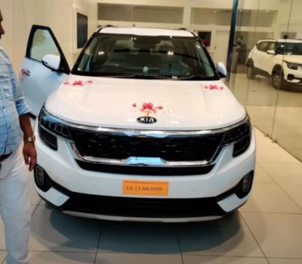 19 லட்ச ரூபாய் கார், 190 நாட்கள் கூட ஓடவில்லை... கோபத்தில் கியா செல்டோஸ் வாடிக்கையாளர் செய்த செயல்.. 19 லட்ச ரூபாய் கார், 190 நாட்கள் கூட ஓடவில்லை... கோபத்தில் கியா செல்டோஸ் வாடிக்கையாளர் செய்த செயல்..