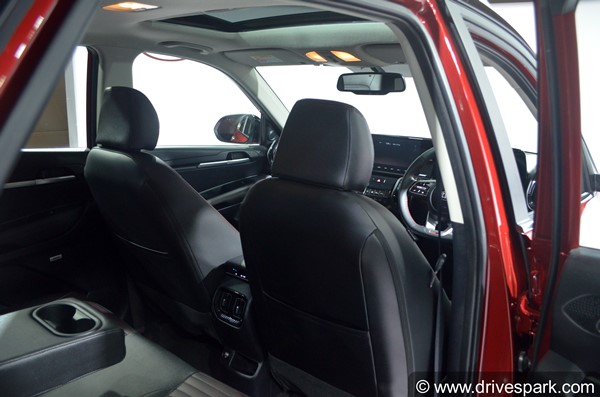 மாருதி பிரெஸ்ஸா, டாடா நெக்ஸானை ஓரங்க கட்ட தயாராகும் கியா சொனெட்... இந்த கார் எப்படி இருக்கு? இதோ விமர்சனம்!