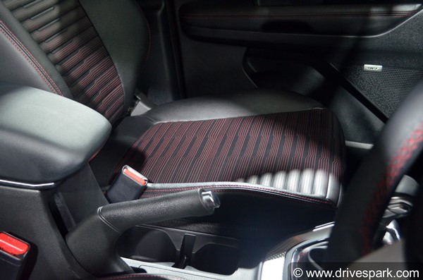 மாருதி பிரெஸ்ஸா, டாடா நெக்ஸானை ஓரங்க கட்ட தயாராகும் கியா சொனெட்... இந்த கார் எப்படி இருக்கு? இதோ விமர்சனம்!