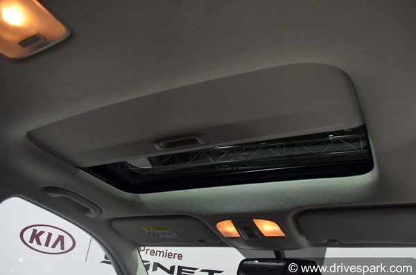 மாருதி பிரெஸ்ஸா, டாடா நெக்ஸானை ஓரங்க கட்ட தயாராகும் கியா சொனெட்... இந்த கார் எப்படி இருக்கு? இதோ விமர்சனம்!