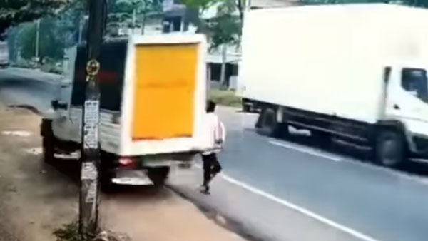 கிரேட் எஸ்கேப்... இந்த ஆண்டின் பெரிய அதிர்ஷ்டசாலி இவர்தான்... பிரம்மிப்பில் உறைய வைக்கும் வீடியோ...